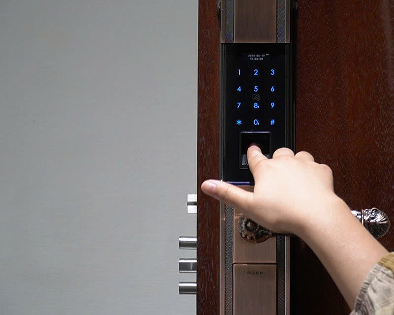 khóa không nhận vân tay