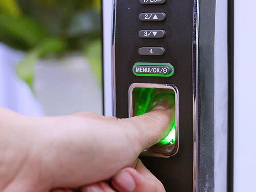 khóa không nhận vân tay