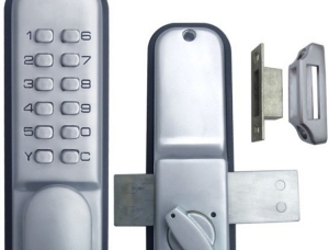Khóa cửa cơ khí có an toàn không?